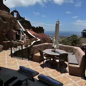  Villa Castillo Lanzarote Sophie - Luxury -sleep In A Volcanic Cave With Heated Pool Spain